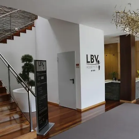 Lbv House Hotel 3*