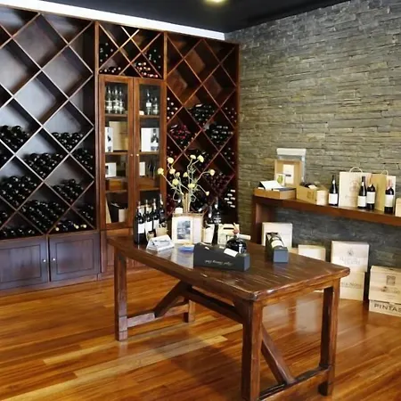 فندق Lbv House 3*