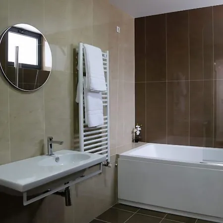 Lbv House فندق 3*