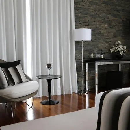 Lbv House Hotel