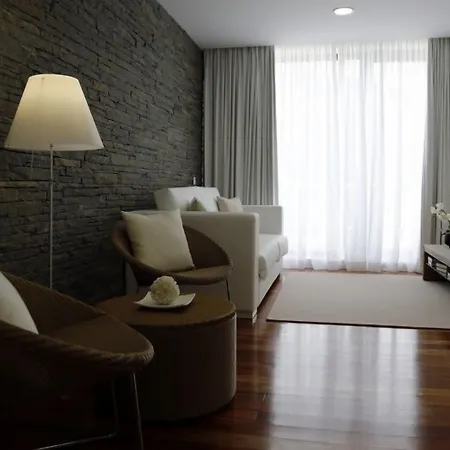 Hotel Lbv House 3*