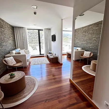 Lbv House 3* Pinhão