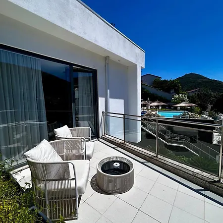 Hotel Lbv House 3*