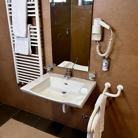 Lbv House Hotel