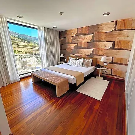 Lbv House 3* Pinhão